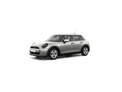 Plateado Usado 2025 Mini Cooper Essential Utilitario | 27.890 € (Caro)