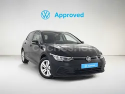 Negro Usado 2024 VW Golf VIII Life Berlina | 26.500 € (Precio justo)