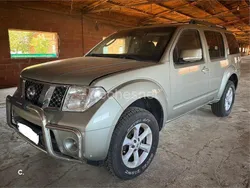 Beige Usado 2009 Nissan Pathfinder SE SUV | 6500 €