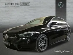 Nachtschwarz unilack Usado 2024 Mercedes B200 AMG line Monovolumen | 35.500 € (Caro)