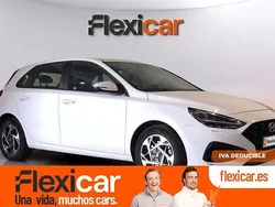 Blanco Usado 2024 Hyundai i30 Berlina | 21.490 € (Un poco caro)