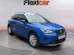 Azul Usado 2023 Seat Arona Style SUV | 14.990 €