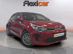 Rojo Usado 2021 Kia Rio Berlina | 12.390 € (Precio justo)