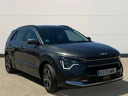 Gris / plata Usado 2024 Kia Niro SUV | 29.000 € (Caro)