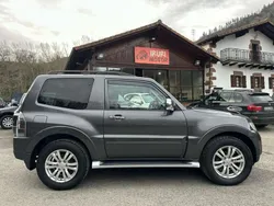 Gris Usado 2017 Mitsubishi Montero SUV | 29.999 € (Caro)