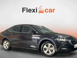 Negro Usado 2021 Skoda Octavia Style Berlina | 15.990 € (Precio justo)