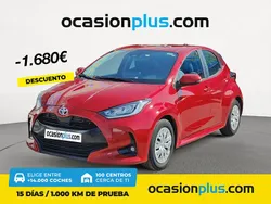 Rojo Usado 2022 Toyota Yaris Hybrid Business Edition Berlina | 18.490 € (Buen precio)
