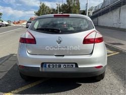 Gris / plata Usado 2010 Renault Mégane III Authentique Berlina | 5999 € (Precio justo)
