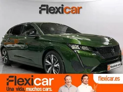 Verde Usado 2024 Peugeot 308 Allure Berlina | 22.490 € (Buen precio)