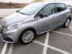 Gris Usado 2019 Peugeot 208 Signature Sky Utilitario | 6890 € (Super precio)