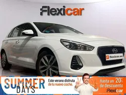 Blanco Usado 2017 Hyundai i30 Berlina | 14.290 € (Precio justo)