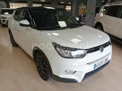 Blanco Usado 2017 Ssangyong Tivoli Limited SUV | 10.750 € (Precio justo)