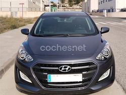 Gris / plata Usado 2016 Hyundai i30 Berlina | 9800 € (Un poco caro)
