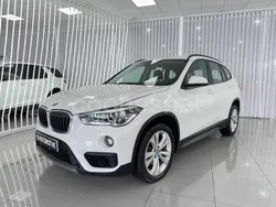 Blanco Usado 2020 BMW X1 Sport Line SUV | 24.990 € (Un poco caro)