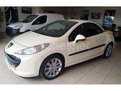 Beige Usado 2007 Peugeot 207 CC Descapotable | 6200 € (Un poco caro)