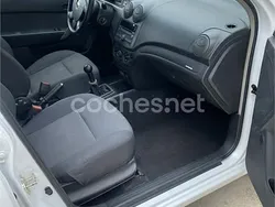 Blanco Usado 2011 Chevrolet Aveo LS Berlina | 4100 € (Precio justo)