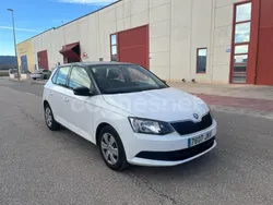 Blanco Usado 2016 Skoda Fabia Berlina | 6999 € (Precio justo)