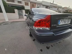 Gris / plata Usado 2008 Volvo S60 Momentum Berlina | 5250 € (Precio justo)