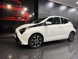 Blanco Usado 2020 Toyota Aygo X-play Utilitario | 9800 € (Super precio)