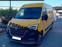 Amarillo Usado 2023 Renault Master Van | 23.900 € (Precio justo)