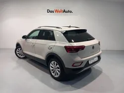 Gris Usado 2023 VW T-Roc Life SUV | 29.800 € (Caro)