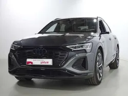Gris Usado 2024 Audi Q8 e-tron S-Line SUV | 67.300 €