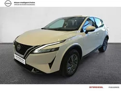 Lunar white (perlada) Usado 2023 Nissan Qashqai Acenta SUV | 28.700 € (Caro)