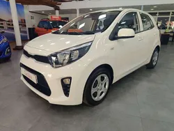 Blanco Usado 2022 Kia Picanto Utilitario | 8900 € (Buen precio)