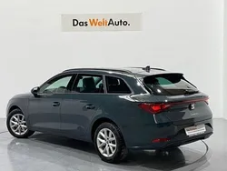 Azul Nuevo 2024 Seat Leon ST Style Familiar | 21.950 € (Precio justo)