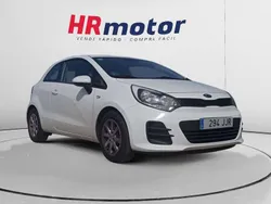 Blanco Usado 2015 Kia Rio Utilitario | 7500 € (Precio justo)
