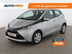 Gris Usado 2017 Toyota Aygo X-play Utilitario | 9299 € (Precio justo)
