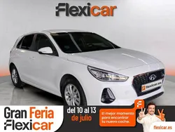 Blanco Usado 2017 Hyundai i30 GO! Berlina | 11.390 € (Precio justo)