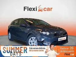 Gris Usado 2023 Kia Ceed Berlina | 15.990 € (Super precio)