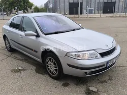 Gris / plata Usado 2003 Renault Laguna II Expression Berlina | 1650 € (Precio justo)