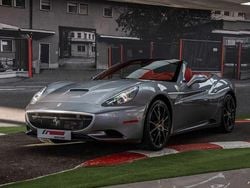 Gris Usado 2012 Ferrari California Descapotable | 134.999 €