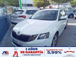 Blanco Usado 2019 Skoda Octavia Ambition Familiar | 13.950 € (Precio justo)