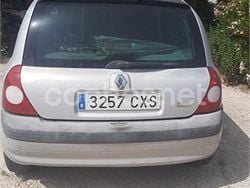 Gris / plata Usado 2004 Renault Clio II Authentique Berlina | 1600 € (Super precio)