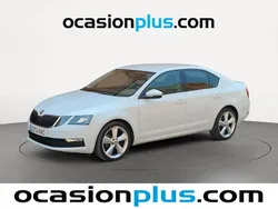 Blanco Usado 2018 Skoda Octavia Berlina | 15.446 € (Precio justo)