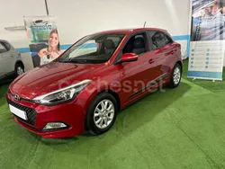 Granate Usado 2016 Hyundai i20 Active Berlina | 9990 € (Precio justo)
