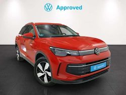 Rojo Usado 2024 VW Tiguan Life SUV | 34.000 € (Precio justo)