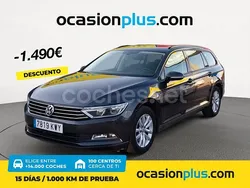 Gris / plata Usado 2019 VW Passat Edition Familiar | 16.400 € (Precio justo)