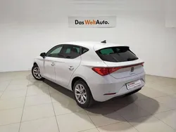 Blanco Usado 2022 Seat Leon Style | 18.900 € (Precio justo)