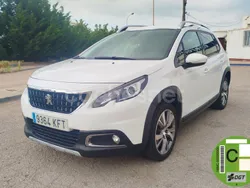 Blanco Usado 2017 Peugeot 2008 Allure SUV | 9995 € (Buen precio)