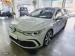 Gris Usado 2022 VW Golf VIII R-line Berlina | 32.900 €