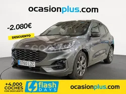 Gris / plata Usado 2022 Ford Kuga ST-Line SUV | 22.890 € (Precio justo)