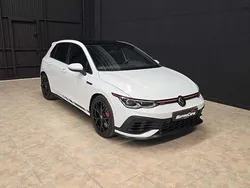 Blanco Usado 2024 VW Golf VIII GTI Utilitario | 40.000 € (Precio justo)