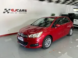 Rojo Usado 2011 Citroën C4 Seduction Berlina | 7900 € (Un poco caro)
