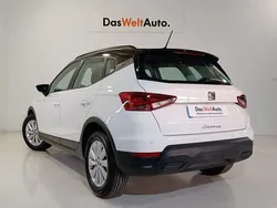 Blanco Usado 2024 Seat Arona Style SUV | 21.250 € (Un poco caro)
