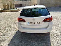 Blanco Usado 2019 Opel Astra Innovation Familiar | 11.000 € (Precio justo)