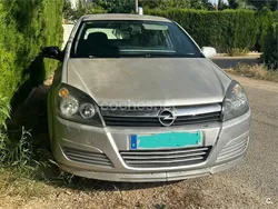Gris / plata Usado 2006 Opel Astra Enjoy Berlina | 3725 € (Precio justo)